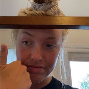 Meet your Posher, Abigail